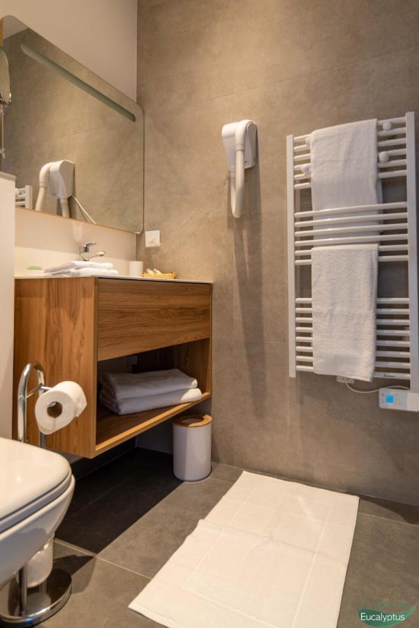 Le Clos Des Eucalyptus Le Plan-de-la-Tour Exterior photo